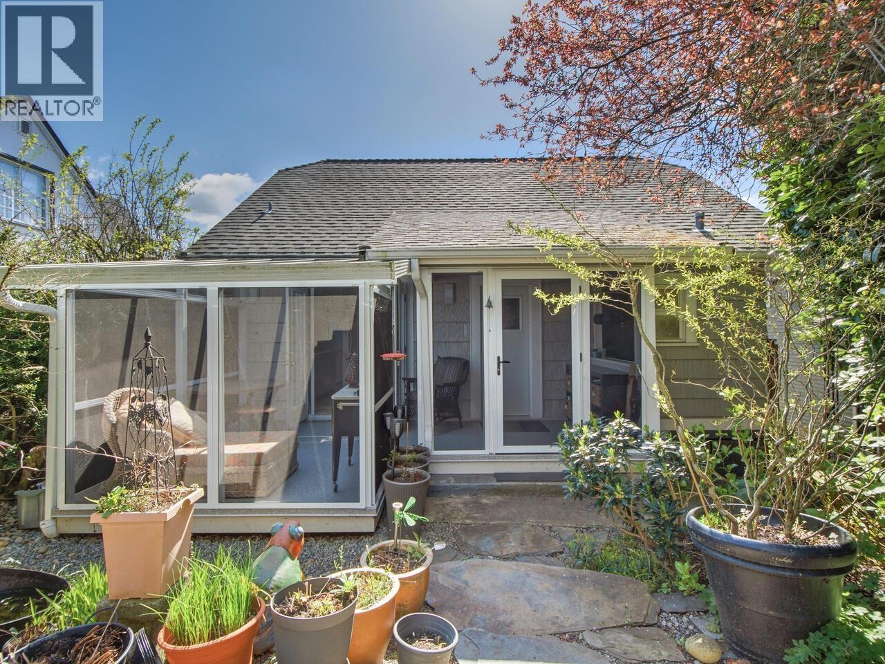 1523 Seventh Avenue, New Westminster, British Columbia  V3M 2K2 - Photo 29 - R3108685