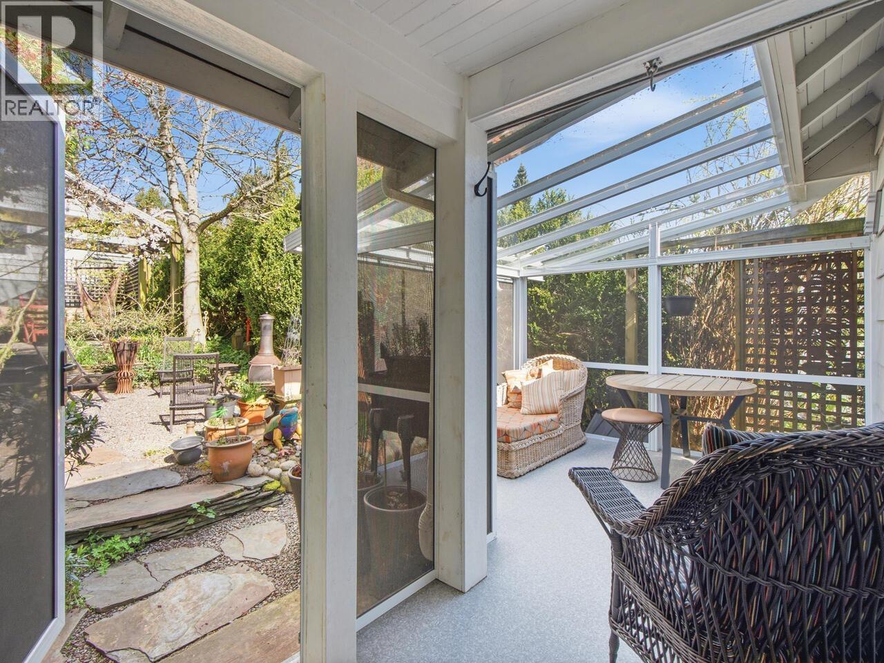 1523 Seventh Avenue, New Westminster, British Columbia  V3M 2K2 - Photo 24 - R3108685