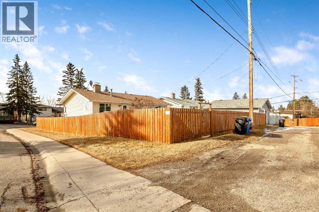 5711 Dalmead Crescent Nw, Calgary, Alberta T3A 1E7 - Photo 36 - A2295983