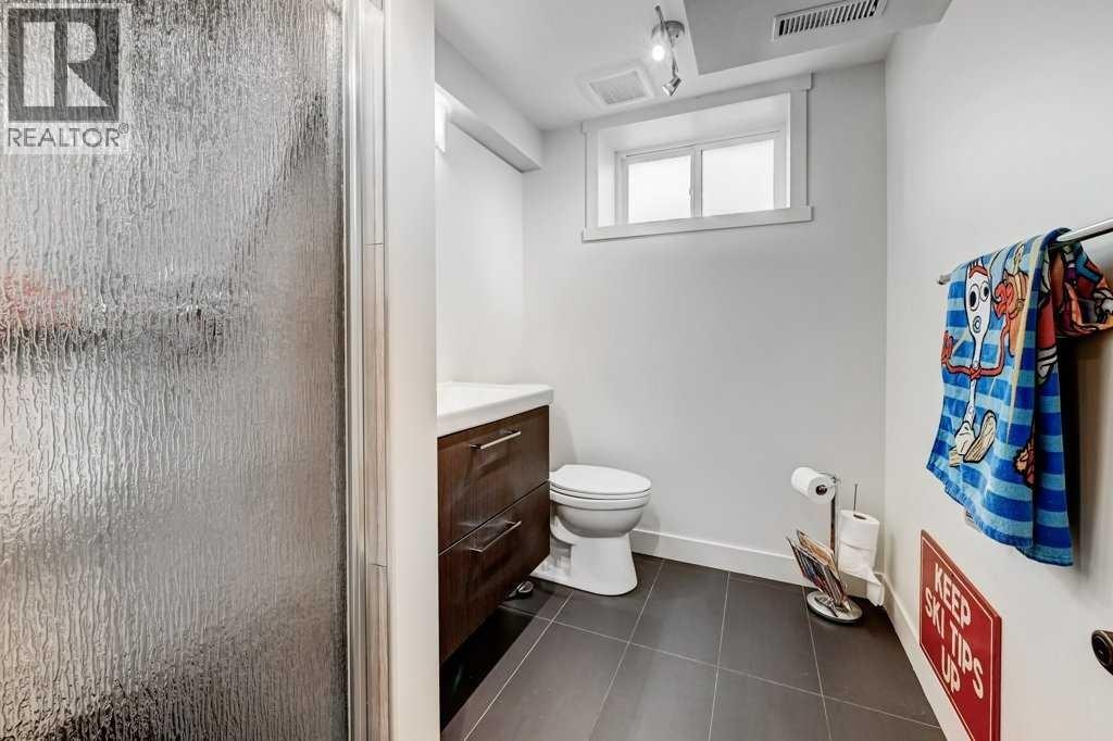 3040 26 Street SW, Calgary, Alberta  T3E 2B5 - Photo 31 - A2283067