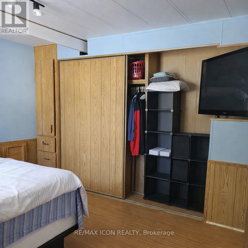 34 - 9839 Lakeshore Road, Lambton Shores, Ontario N0M 1T0 - Photo 11 - X12200747