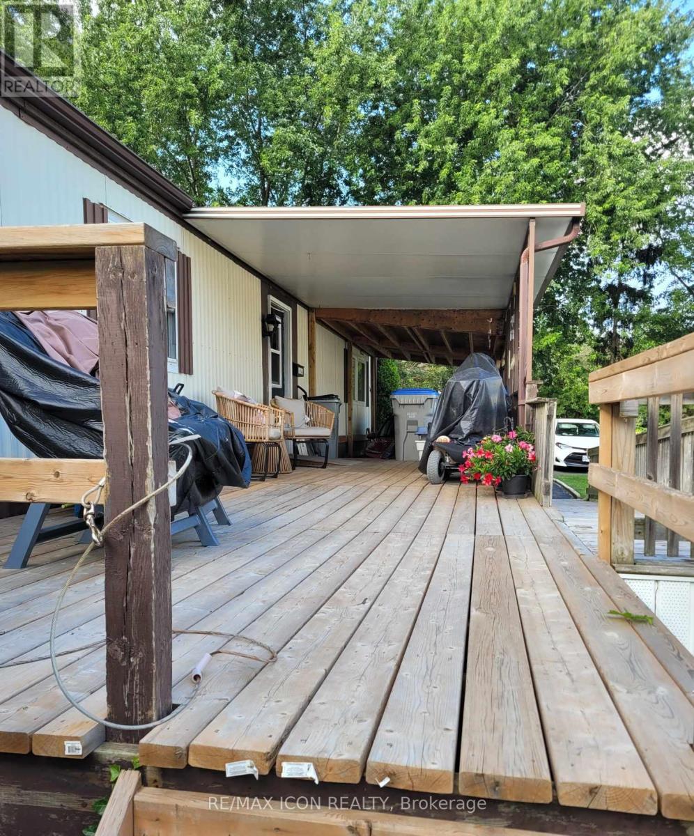 34 - 9839 Lakeshore Road, Lambton Shores, Ontario N0M 1T0 - Photo 19 - X12200747