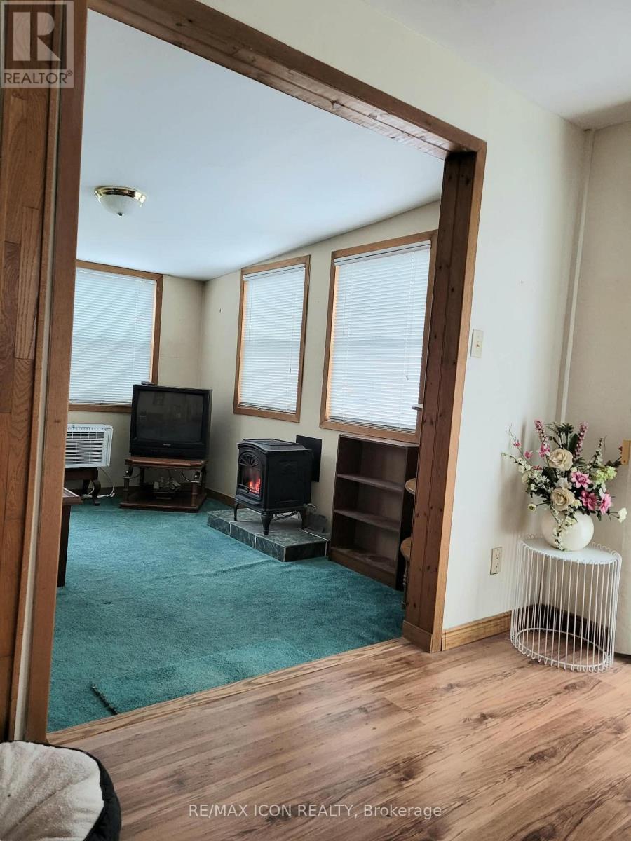 16 - 9839 Lakeshore Road, Lambton Shores, Ontario  N0M 1T0 - Photo 23 - X12795962