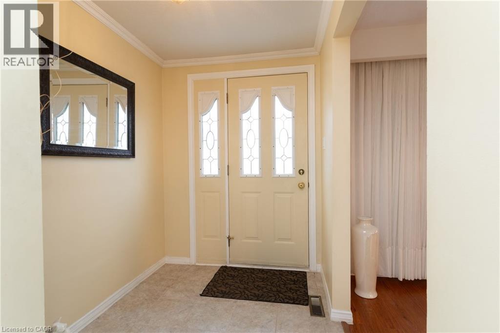 227 Hazelglen Drive, Kitchener, Ontario  N2M 2E6 - Photo 2 - 40818919