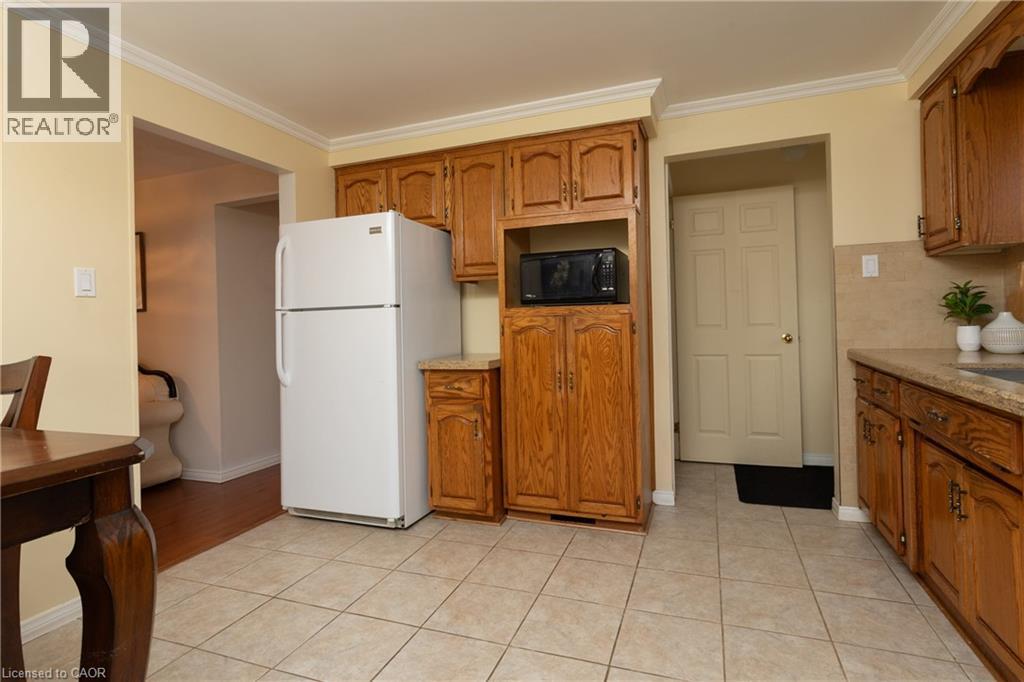 227 Hazelglen Drive, Kitchener, Ontario  N2M 2E6 - Photo 9 - 40818919