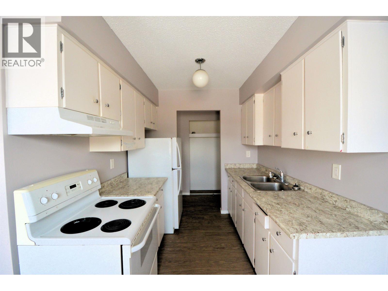 1921 Upland Street, Prince George, British Columbia  V2L 2V5 - Photo 2 - C8077659