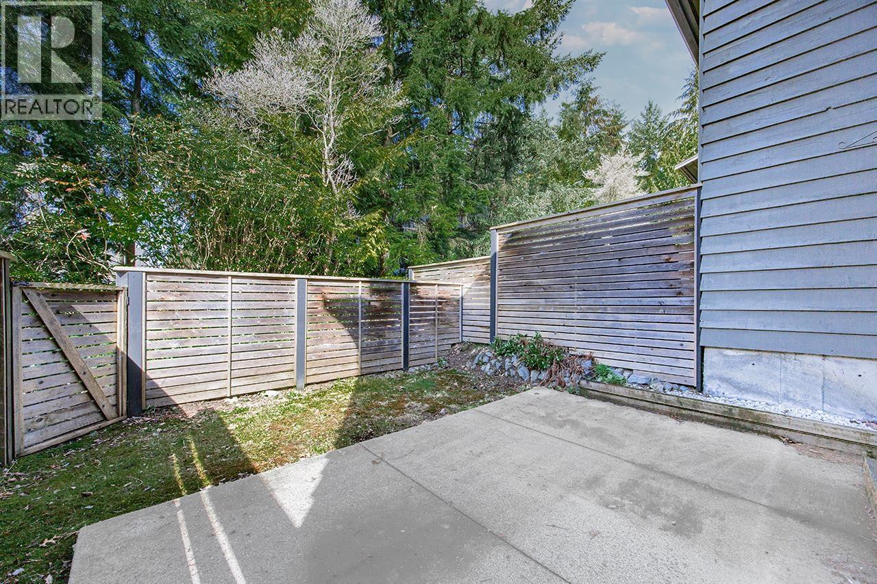 62 1930 Cedar Village Crescent, North Vancouver, British Columbia  V7J 3M5 - Photo 3 - R3108567