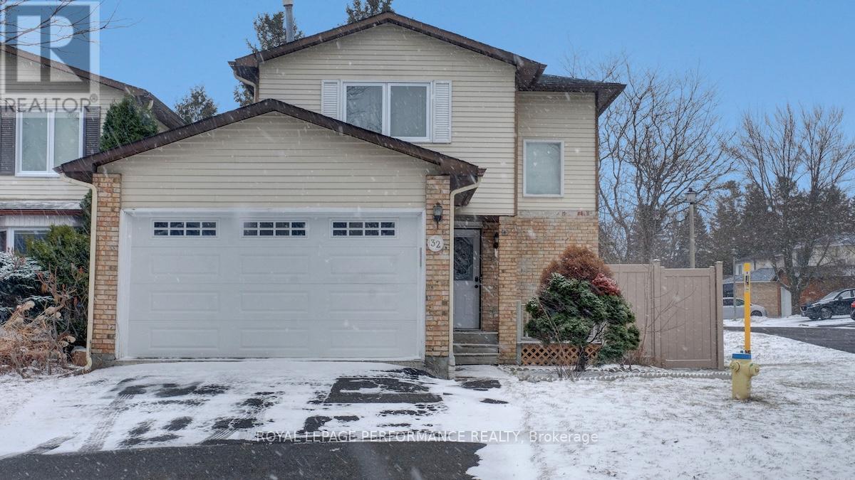 32 BRANDO CRESCENT, Ottawa, Ontario
