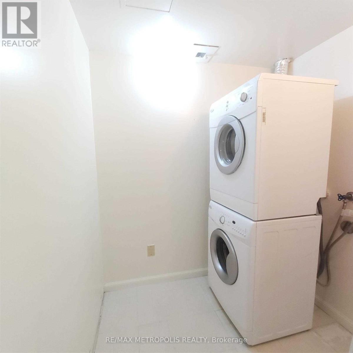 402 - 7 Carlton Street, Toronto, Ontario  M5B 2M3 - Photo 10 - C12974046