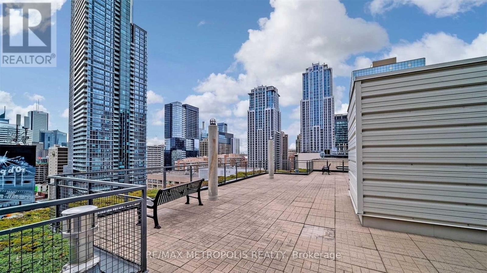 402 - 7 Carlton Street, Toronto, Ontario  M5B 2M3 - Photo 17 - C12974046