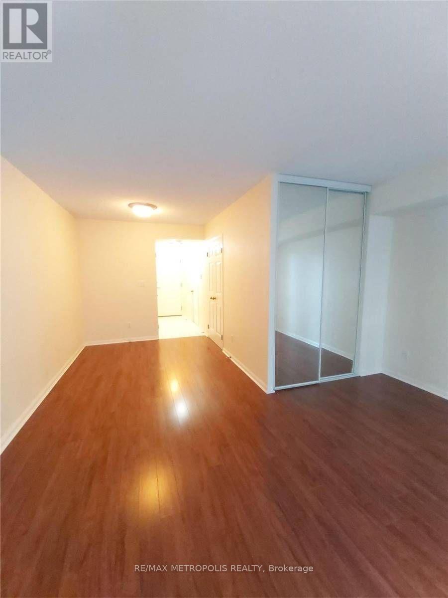 402 - 7 Carlton Street, Toronto, Ontario  M5B 2M3 - Photo 5 - C12974046