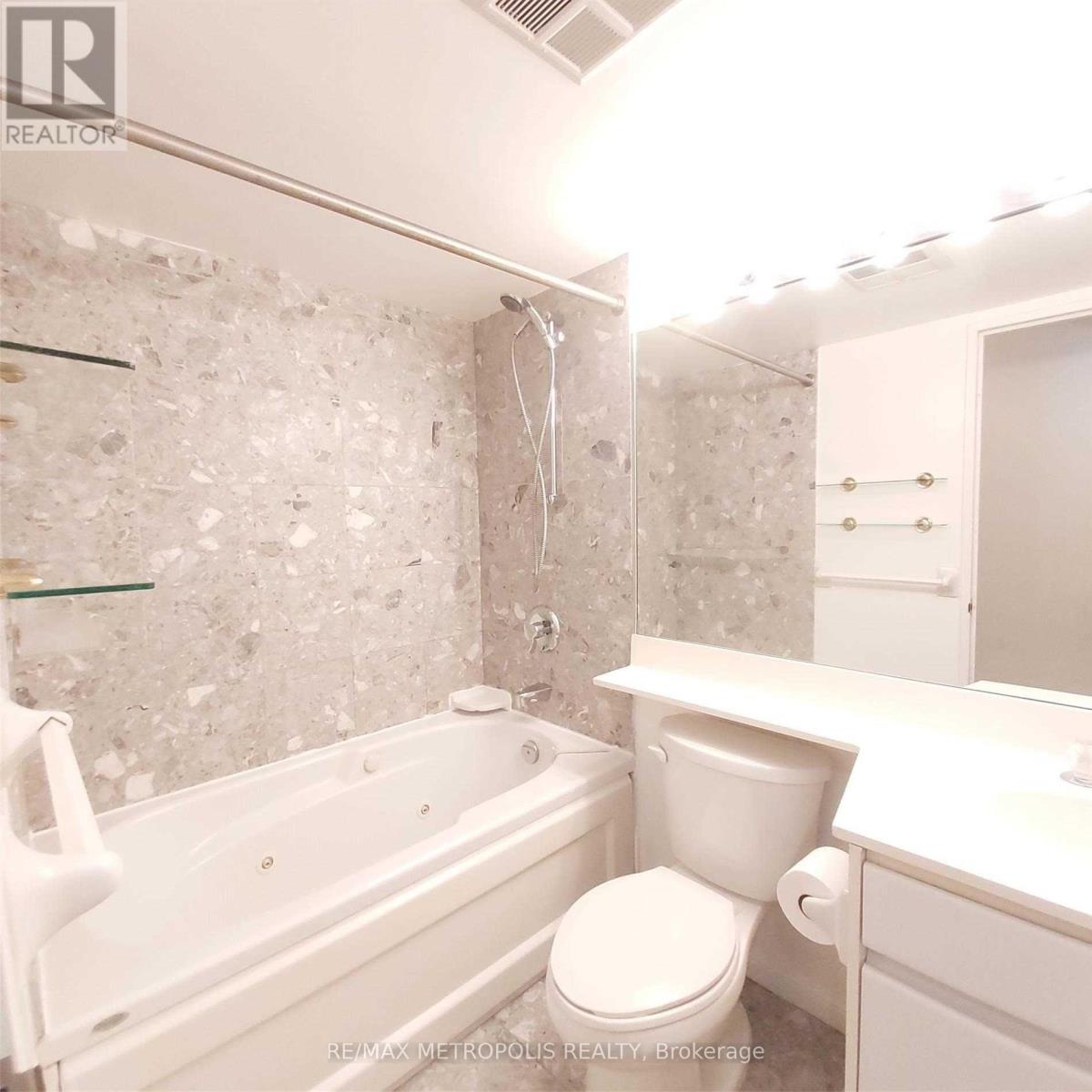 402 - 7 Carlton Street, Toronto, Ontario  M5B 2M3 - Photo 9 - C12974046