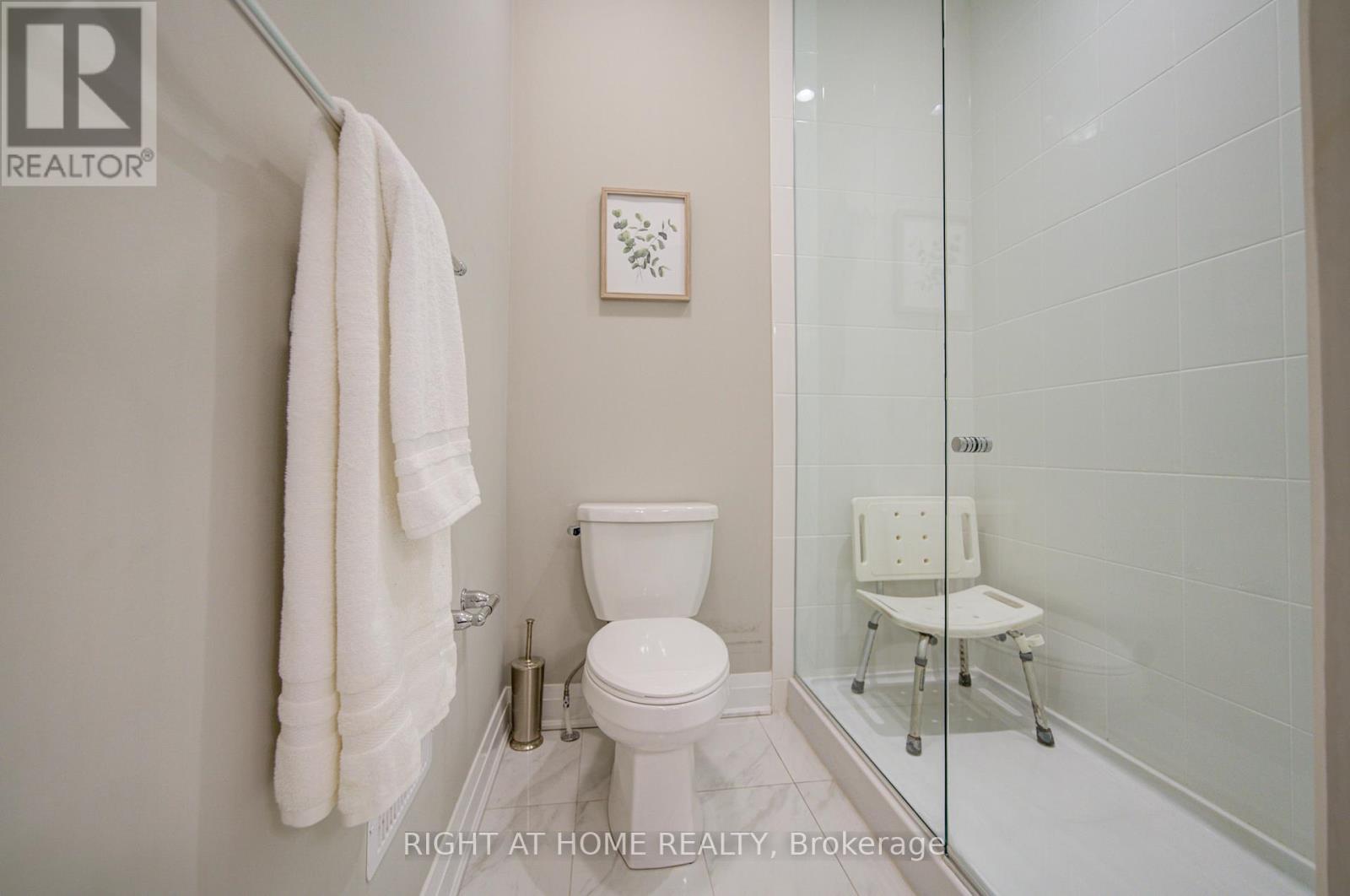 3007 Hollyberry Trail, Pickering, Ontario  L1X 0N5 - Photo 29 - E12974030