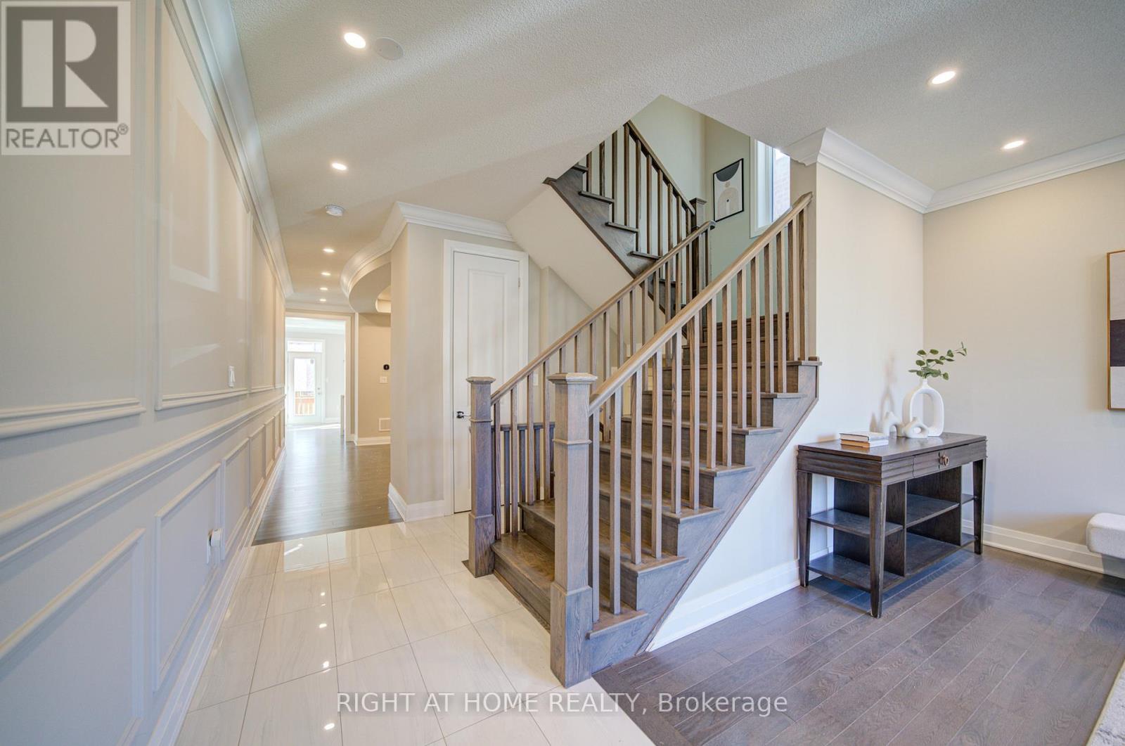 3007 Hollyberry Trail, Pickering, Ontario  L1X 0N5 - Photo 3 - E12974030