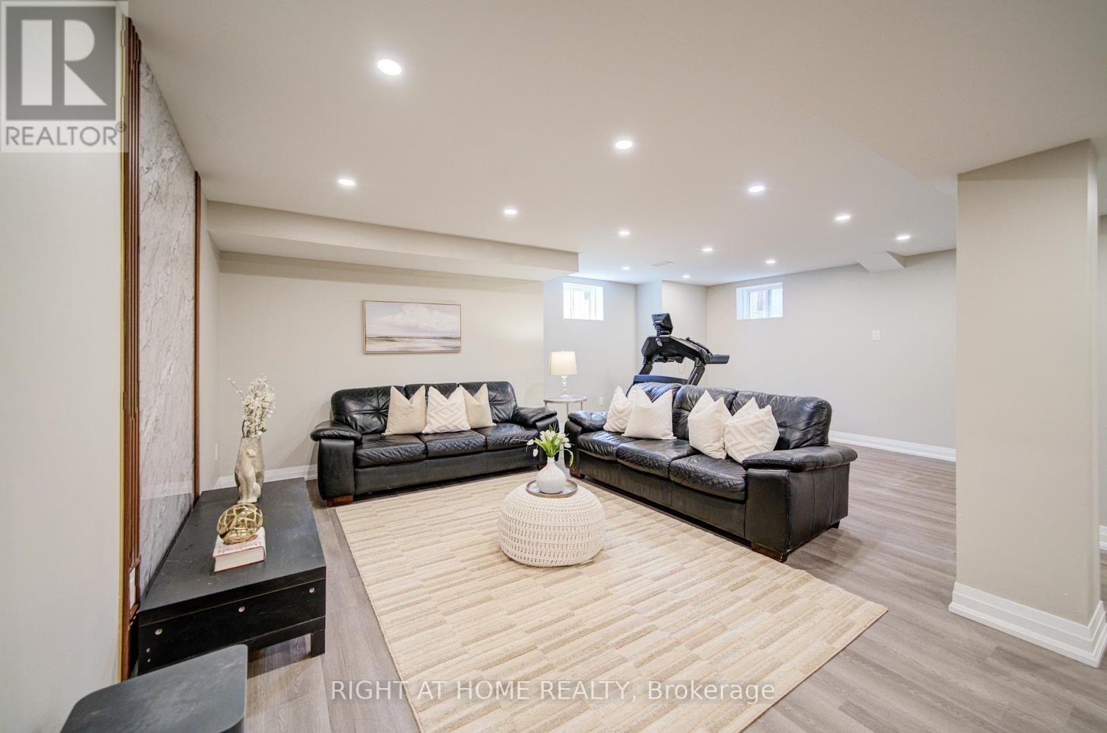 3007 Hollyberry Trail, Pickering, Ontario  L1X 0N5 - Photo 43 - E12974030