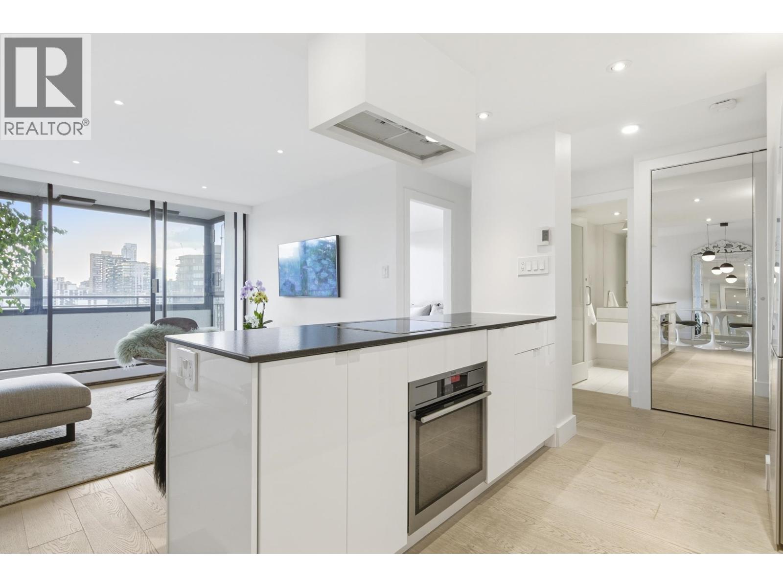 1806 1725 Pendrell Street, Vancouver, British Columbia  V6G 2X7 - Photo 8 - R3108913