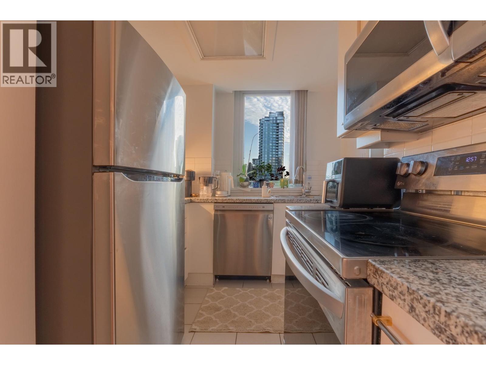 505 388 Drake Street, Vancouver, British Columbia  V6B 6A8 - Photo 11 - R3108977