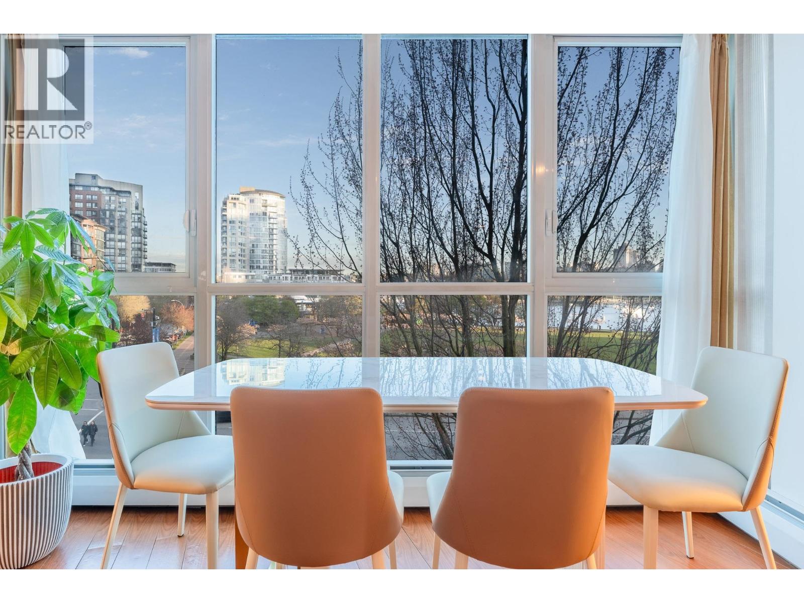 505 388 Drake Street, Vancouver, British Columbia  V6B 6A8 - Photo 2 - R3108977