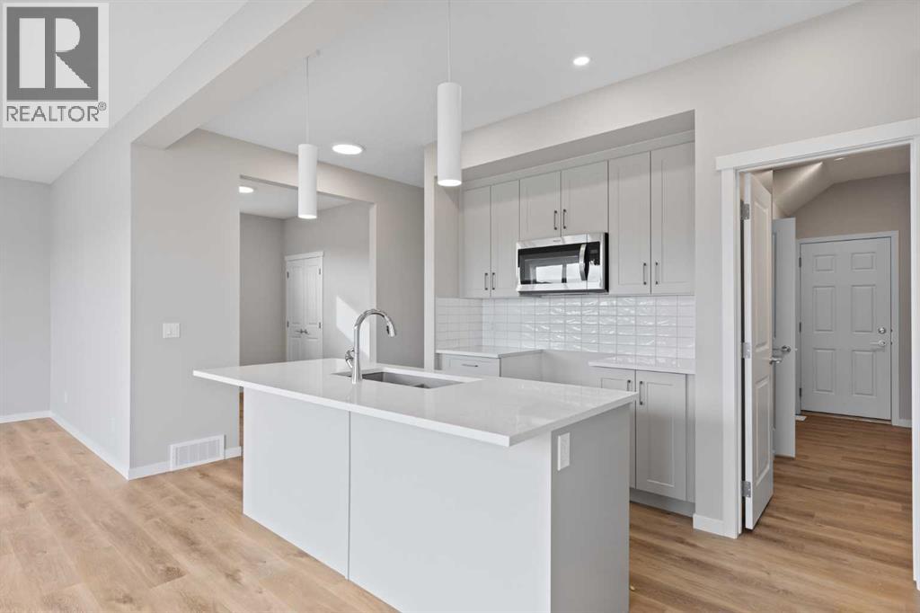 114 Monterey Bay Se, High River, Alberta  T1V 0K3 - Photo 4 - A2267762