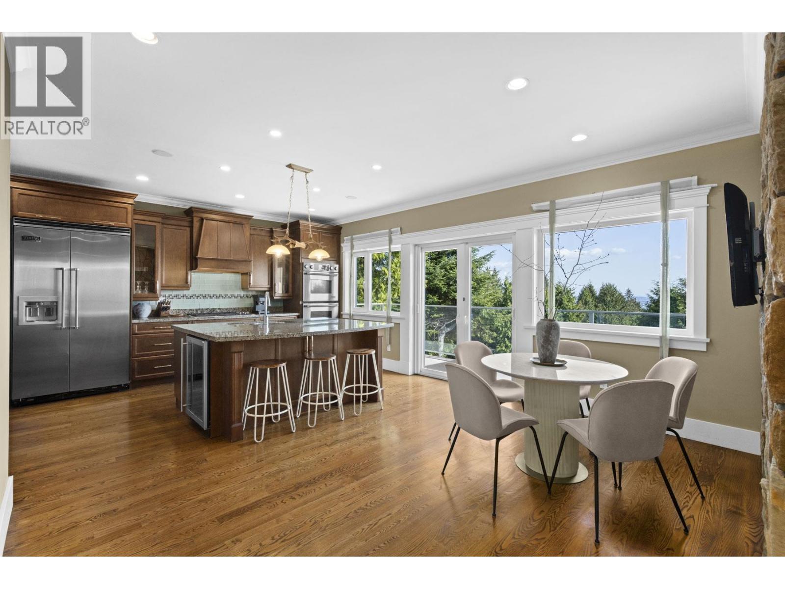 1371 Burnside Road, West Vancouver, British Columbia  V7S 2P6 - Photo 9 - R3108985