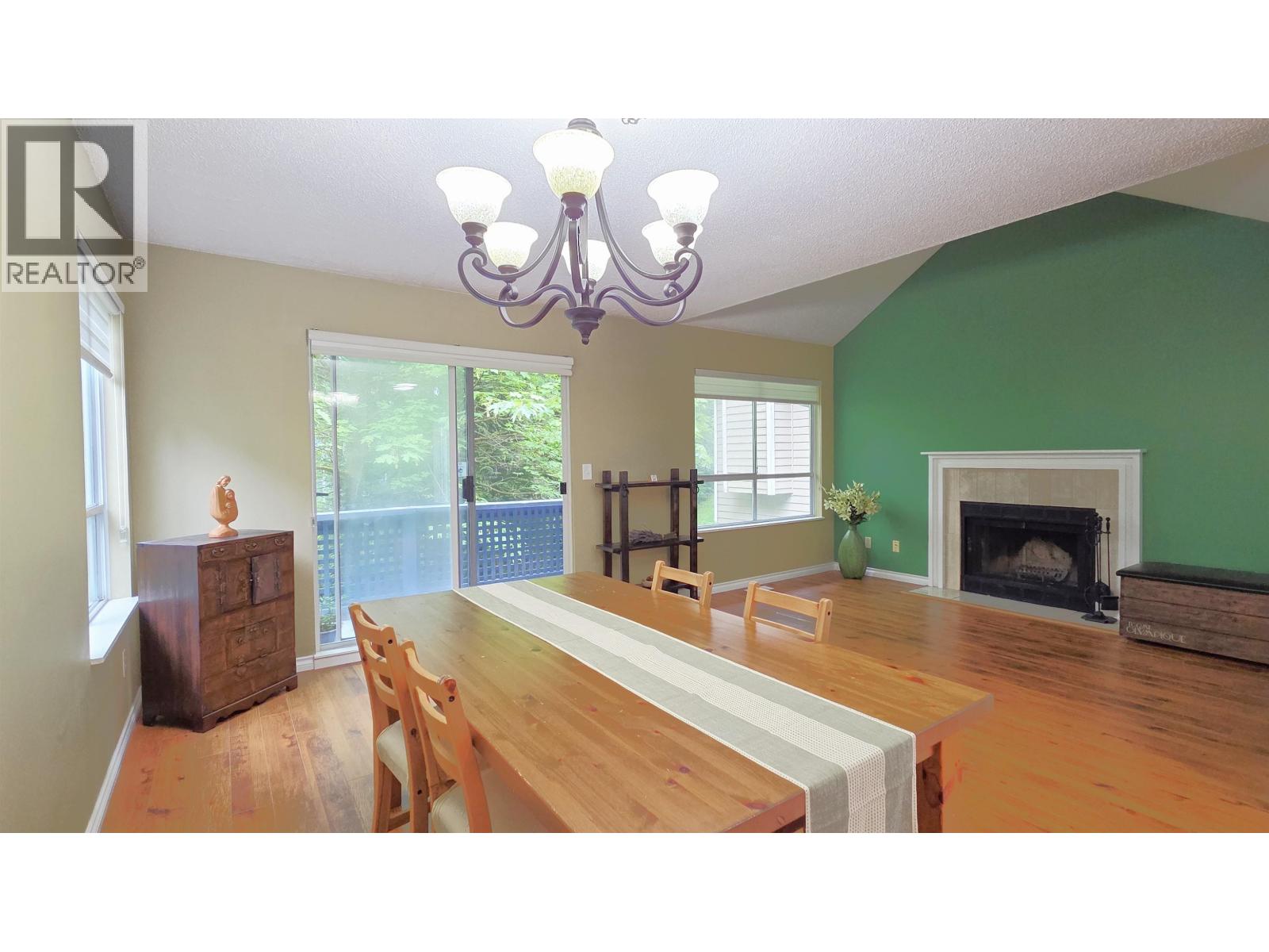 13 9000 Ash Grove Crescent, Burnaby, British Columbia  V5A 4L7 - Photo 2 - R3108866