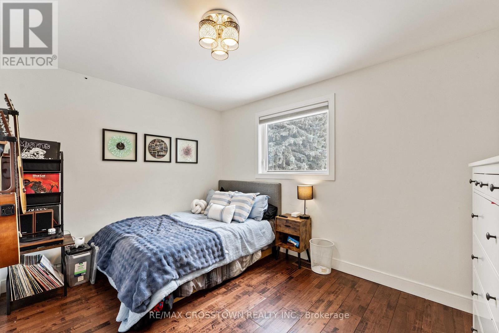 229 Thornton Avenue, Essa, Ontario  L0L 2N0 - Photo 14 - N12845482