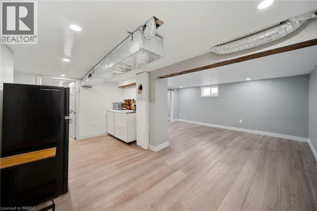 134 Superior Street, Brantford, Ontario  N3S 2L2 - Photo 26 - 40818561