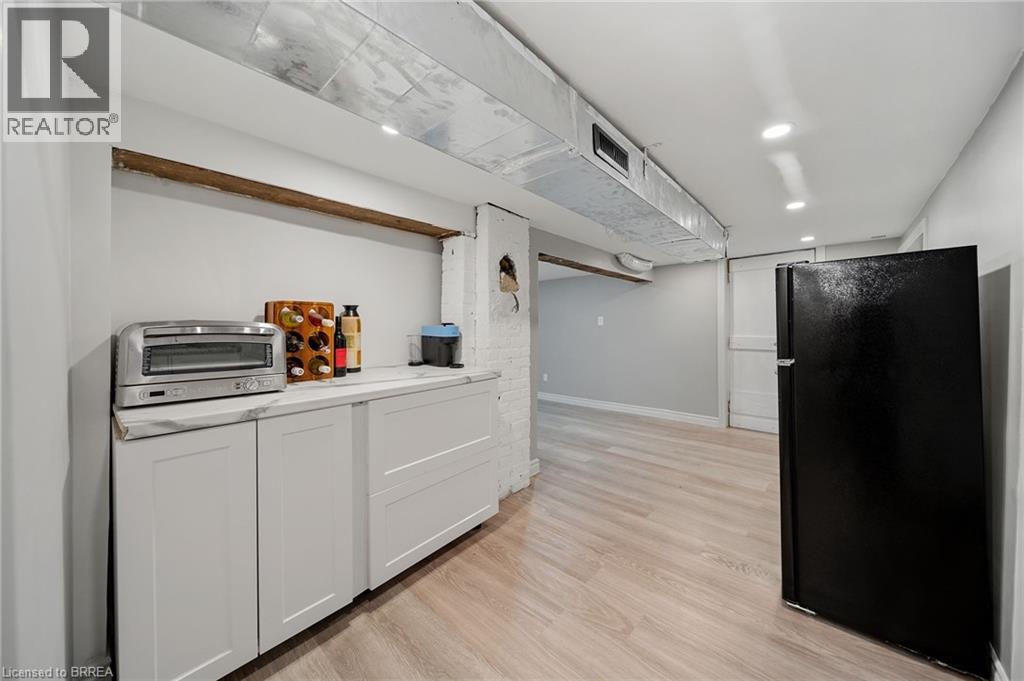 134 Superior Street, Brantford, Ontario  N3S 2L2 - Photo 30 - 40818561