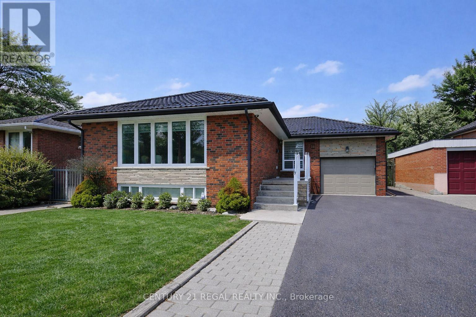 14 THORPE ROAD, Toronto, Ontario