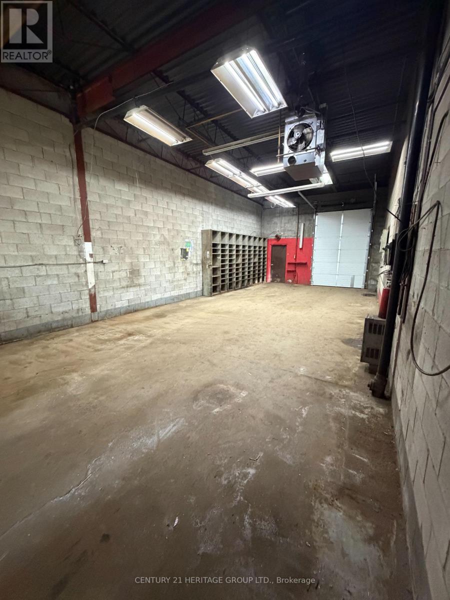 45 - 4544 Dufferin Street W, Toronto, Ontario  M3H 5X2 - Photo 3 - W12974052