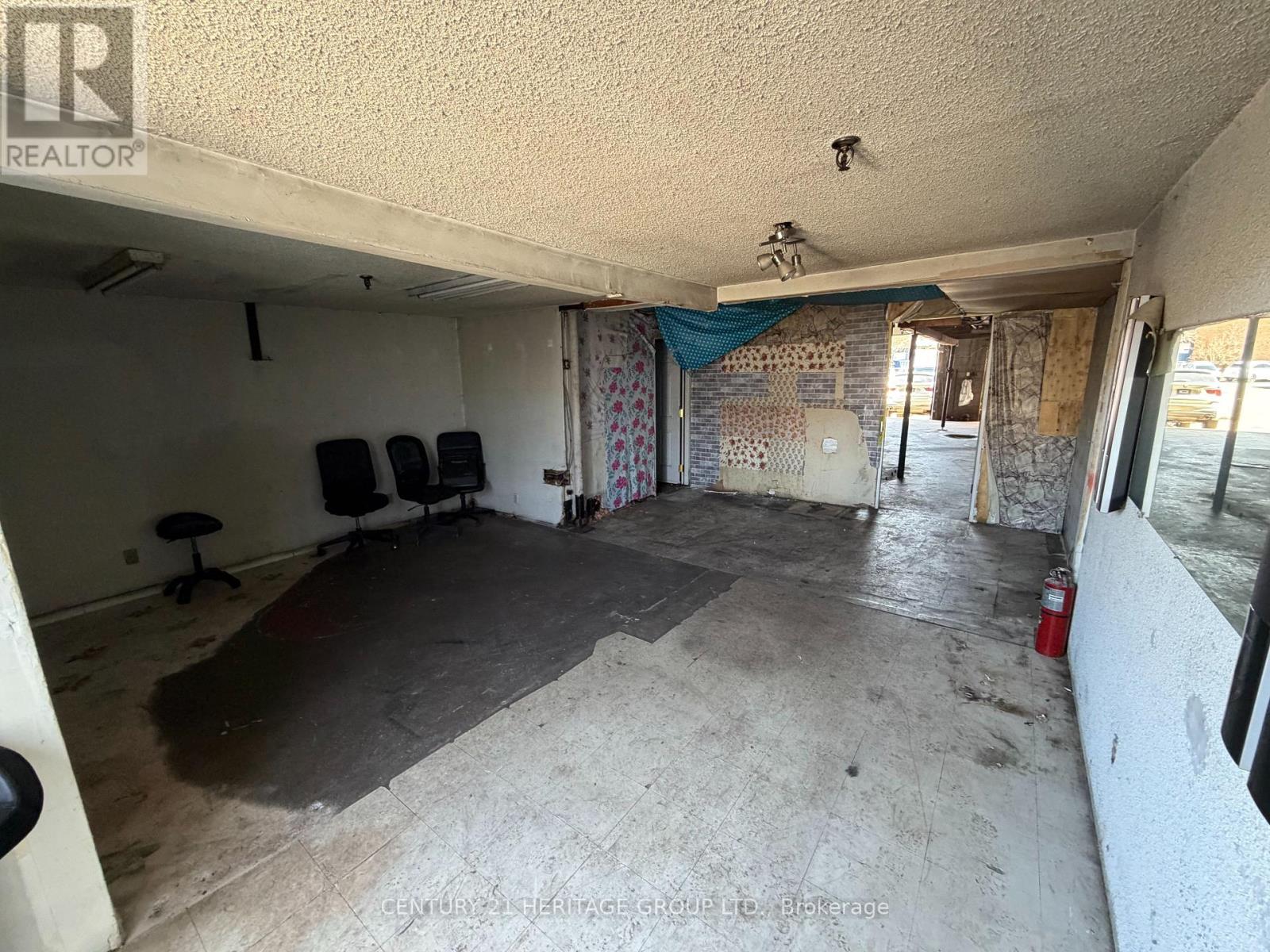 34 - 4544 Dufferin Street W, Toronto, Ontario  M3H 5X2 - Photo 3 - W12974056