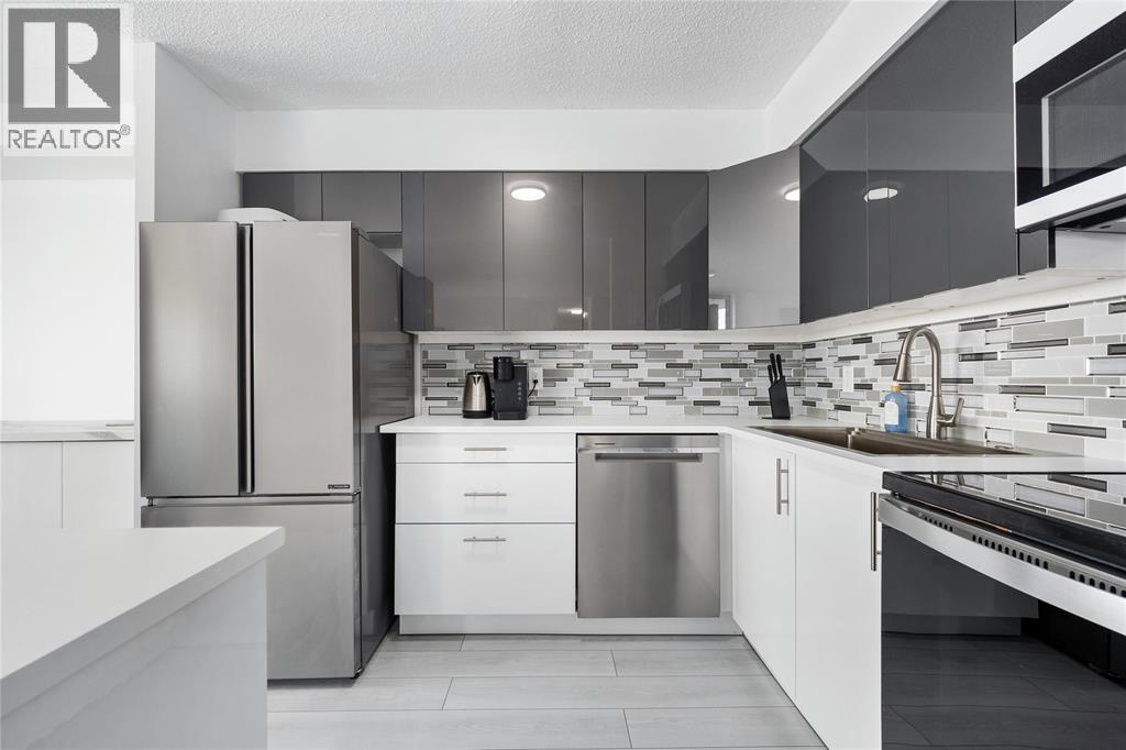 155 Front Street North Unit# 1410, Sarnia, Ontario  N7T 7V5 - Photo 4 - 26007410