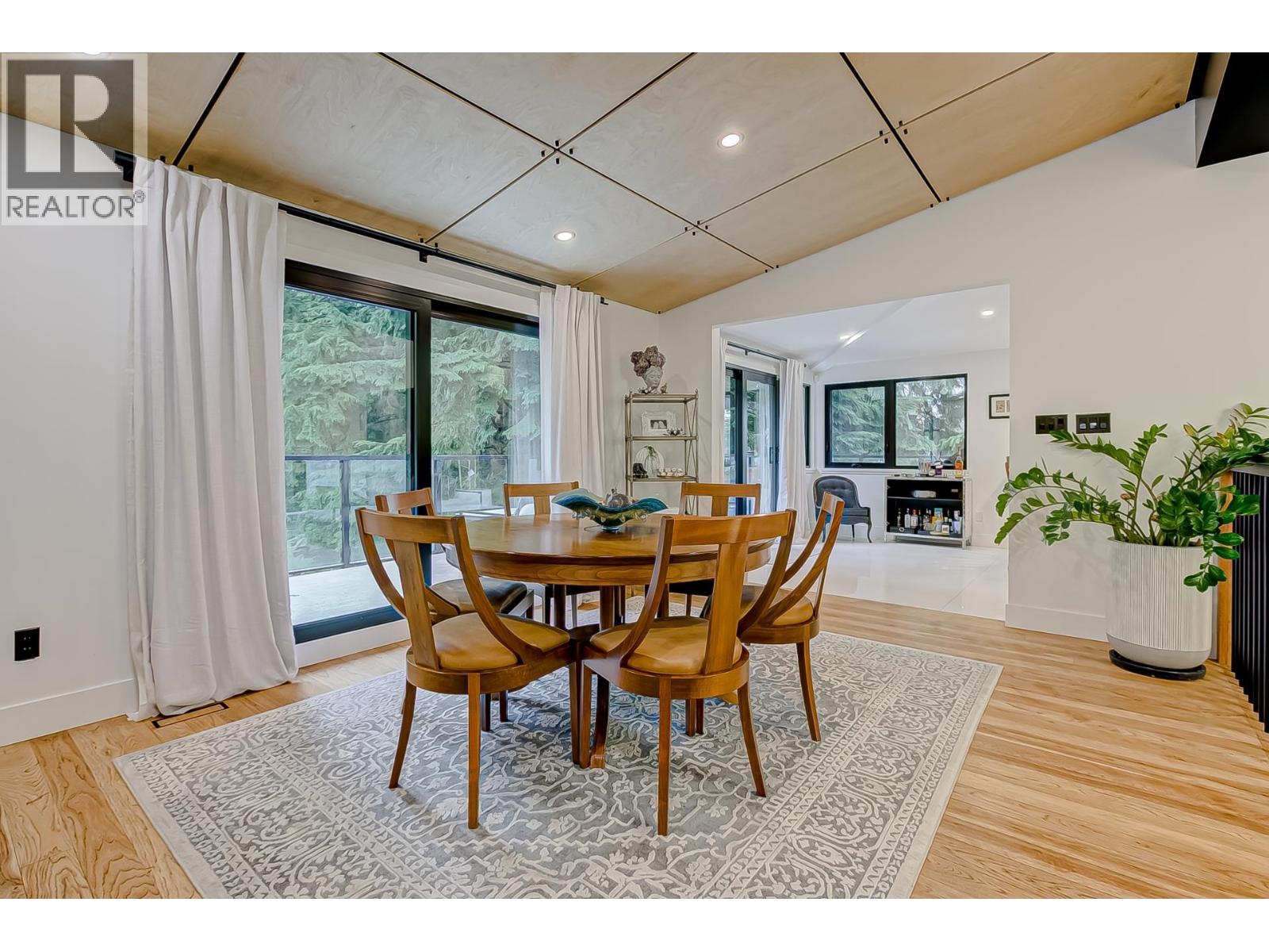 2836 Violet Street, North Vancouver, British Columbia  V7H 2L6 - Photo 5 - R3107073