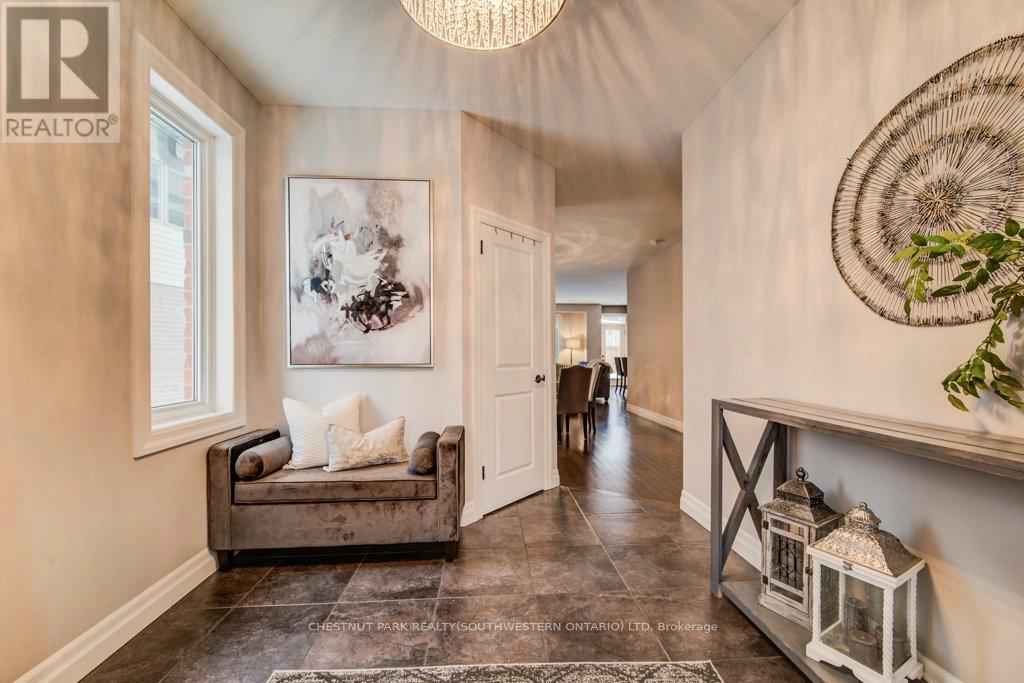 58 Eden Oak Trail, Kitchener, Ontario  N2A 0G3 - Photo 4 - X12784270