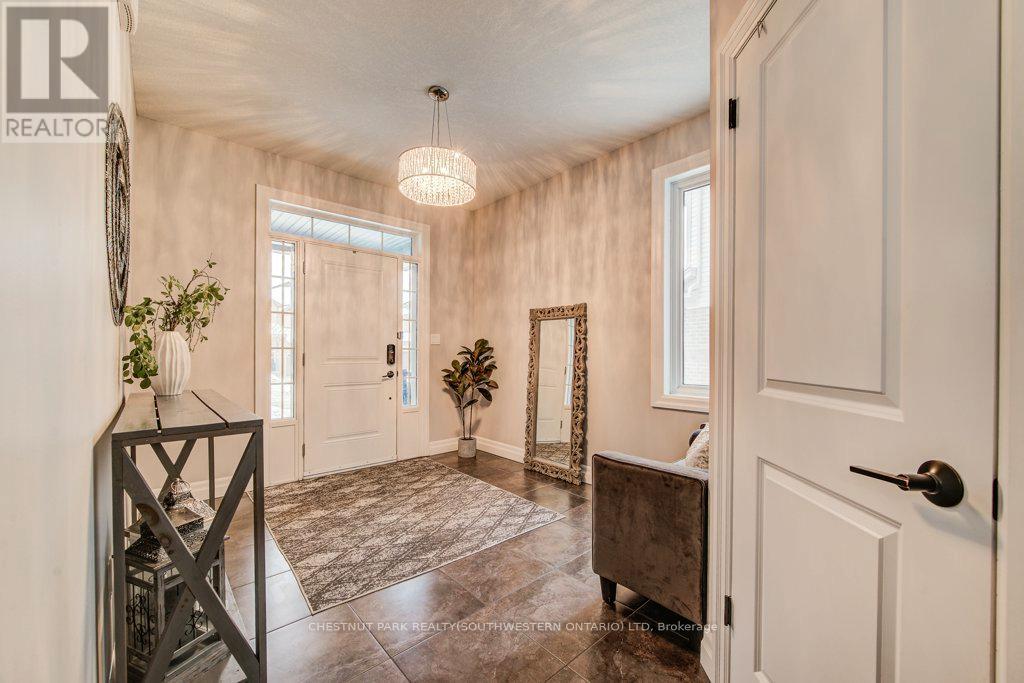 58 Eden Oak Trail, Kitchener, Ontario  N2A 0G3 - Photo 5 - X12784270