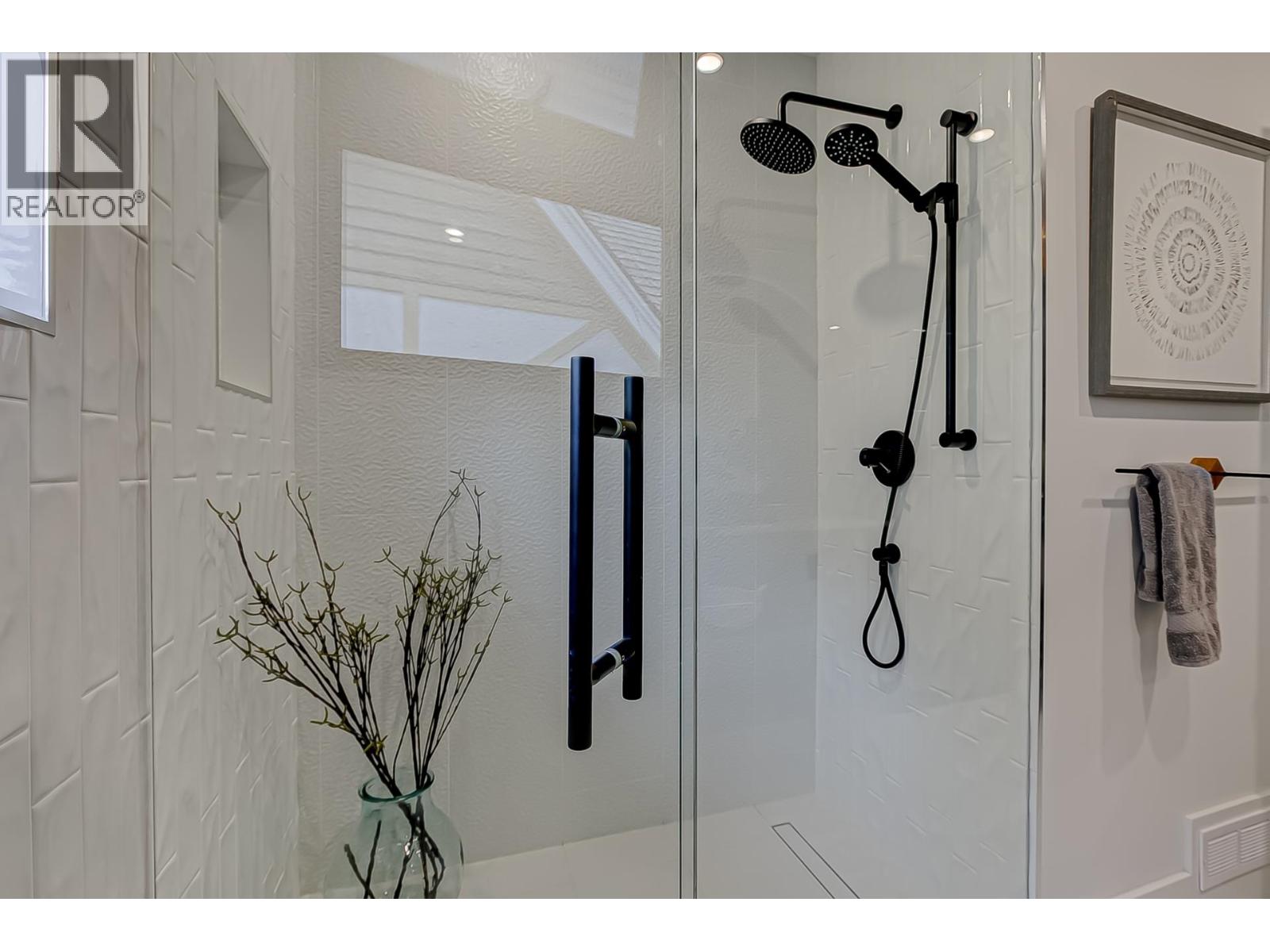 2836 Violet Street, North Vancouver, British Columbia  V7H 2L6 - Photo 18 - R3107073