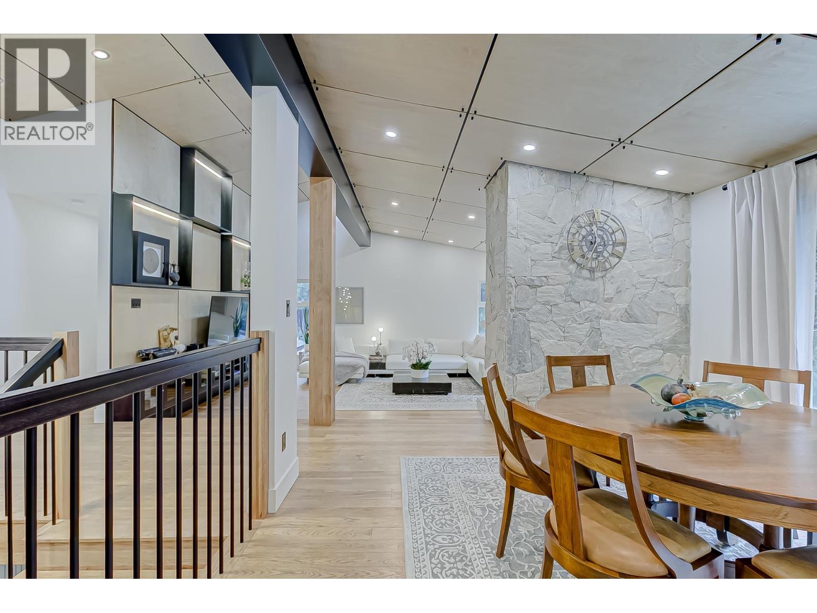 2836 Violet Street, North Vancouver, British Columbia  V7H 2L6 - Photo 10 - R3107073