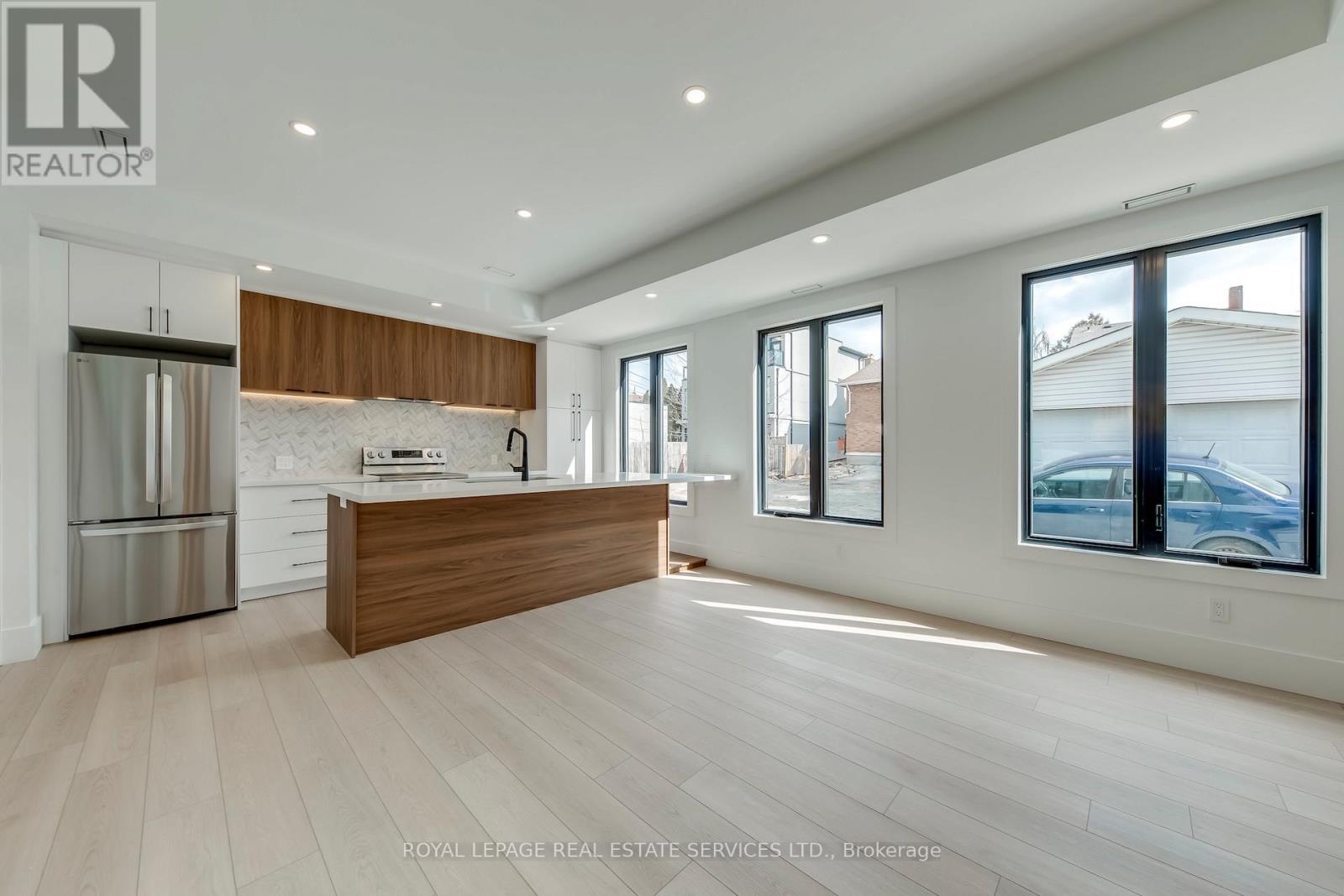 561 Durie Street, Toronto, Ontario  M6S 3H2 - Photo 42 - W12966818