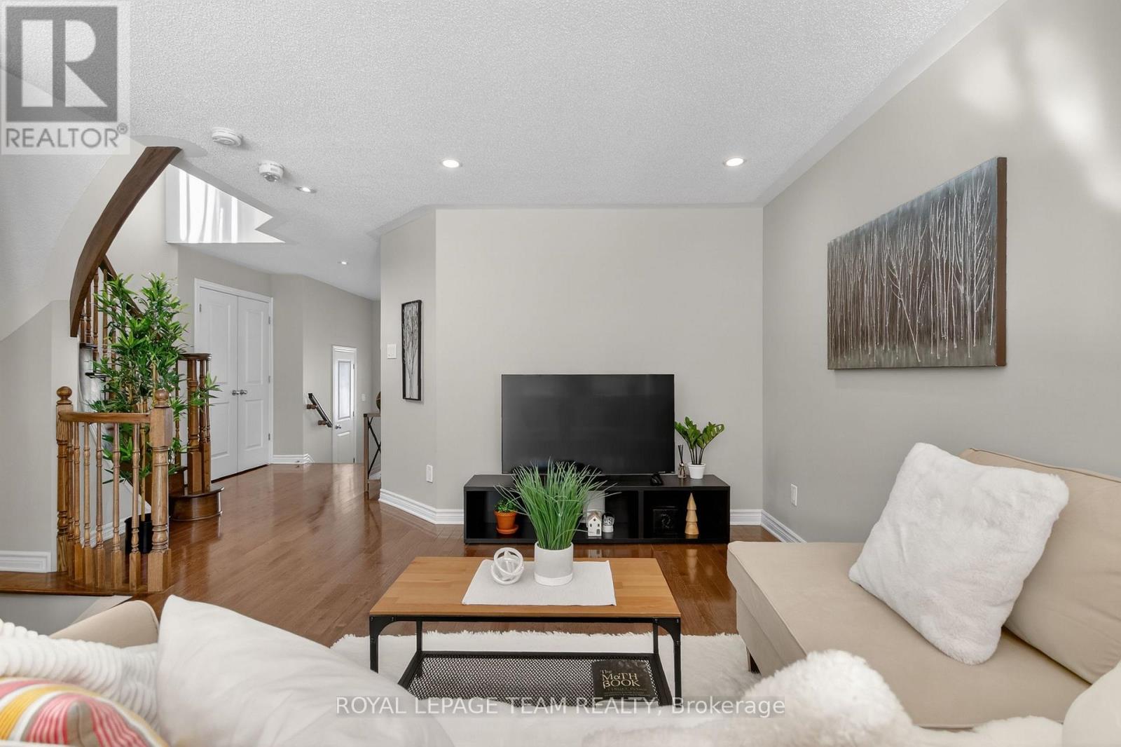 526 Paine Avenue, Ottawa, Ontario  K2S 1B9 - Photo 11 - X12972424