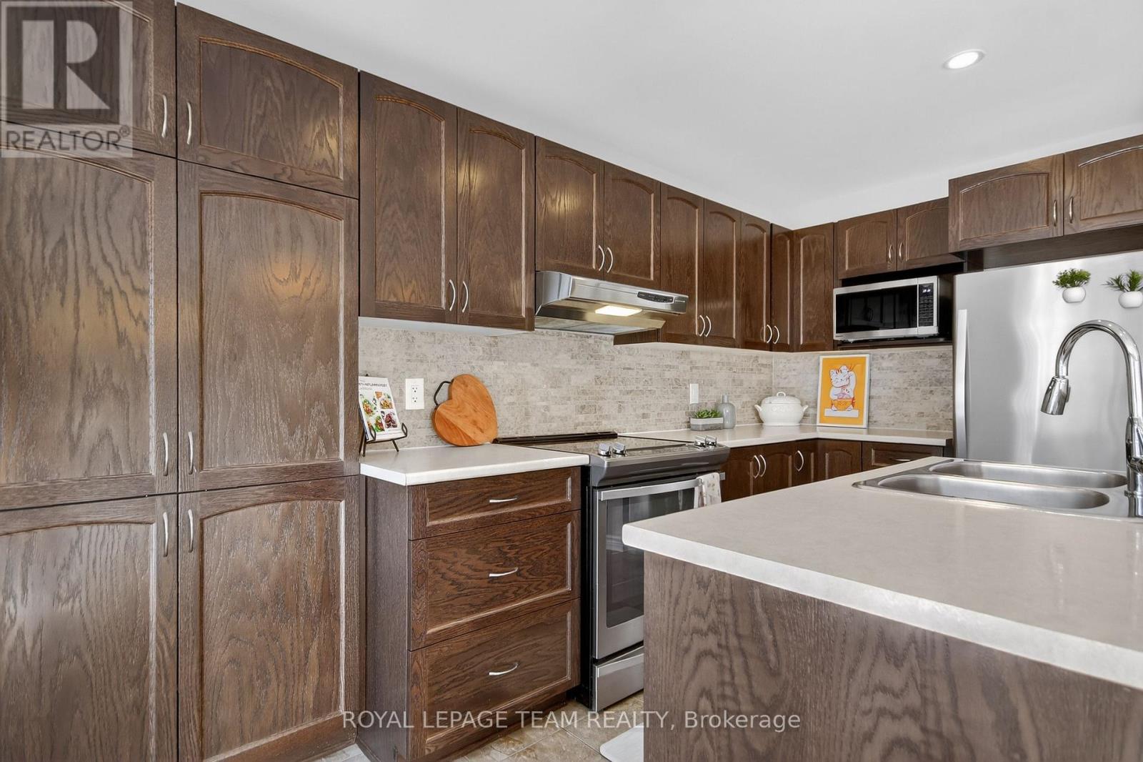 526 Paine Avenue, Ottawa, Ontario  K2S 1B9 - Photo 13 - X12972424