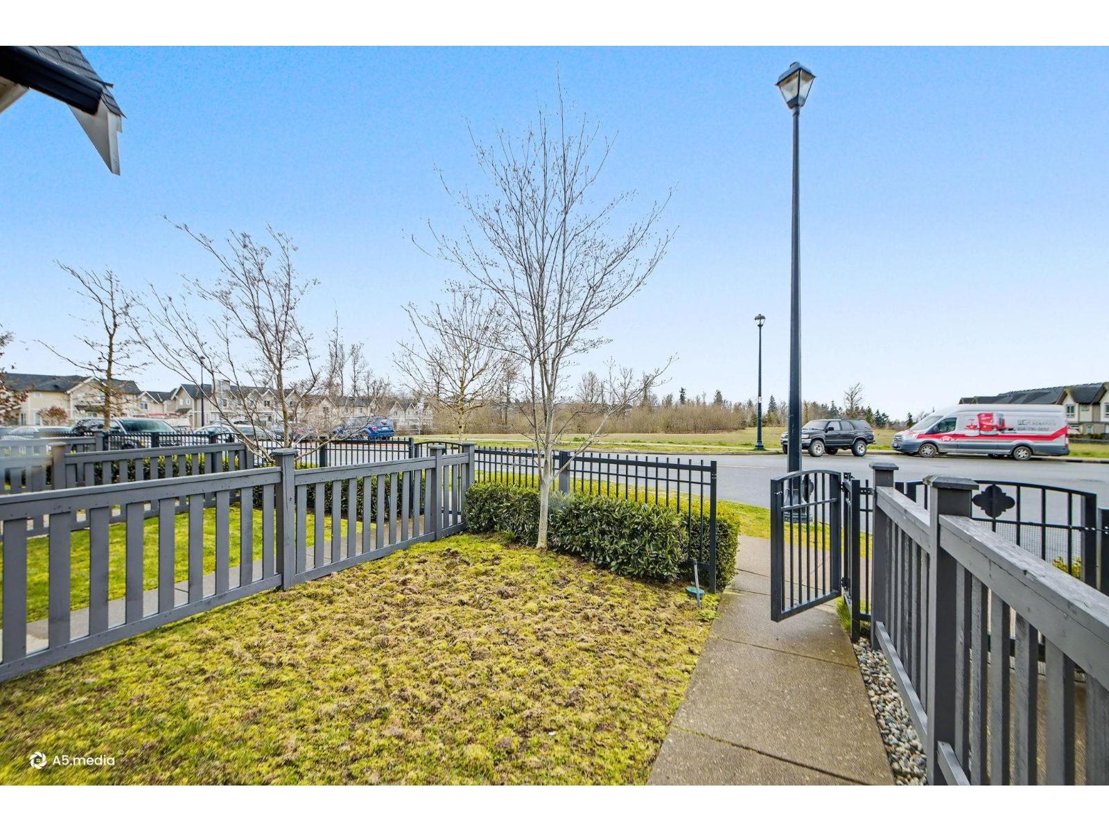 109 30989 Westridge Place, Abbotsford, British Columbia  V2T 0E7 - Photo 6 - R3107451