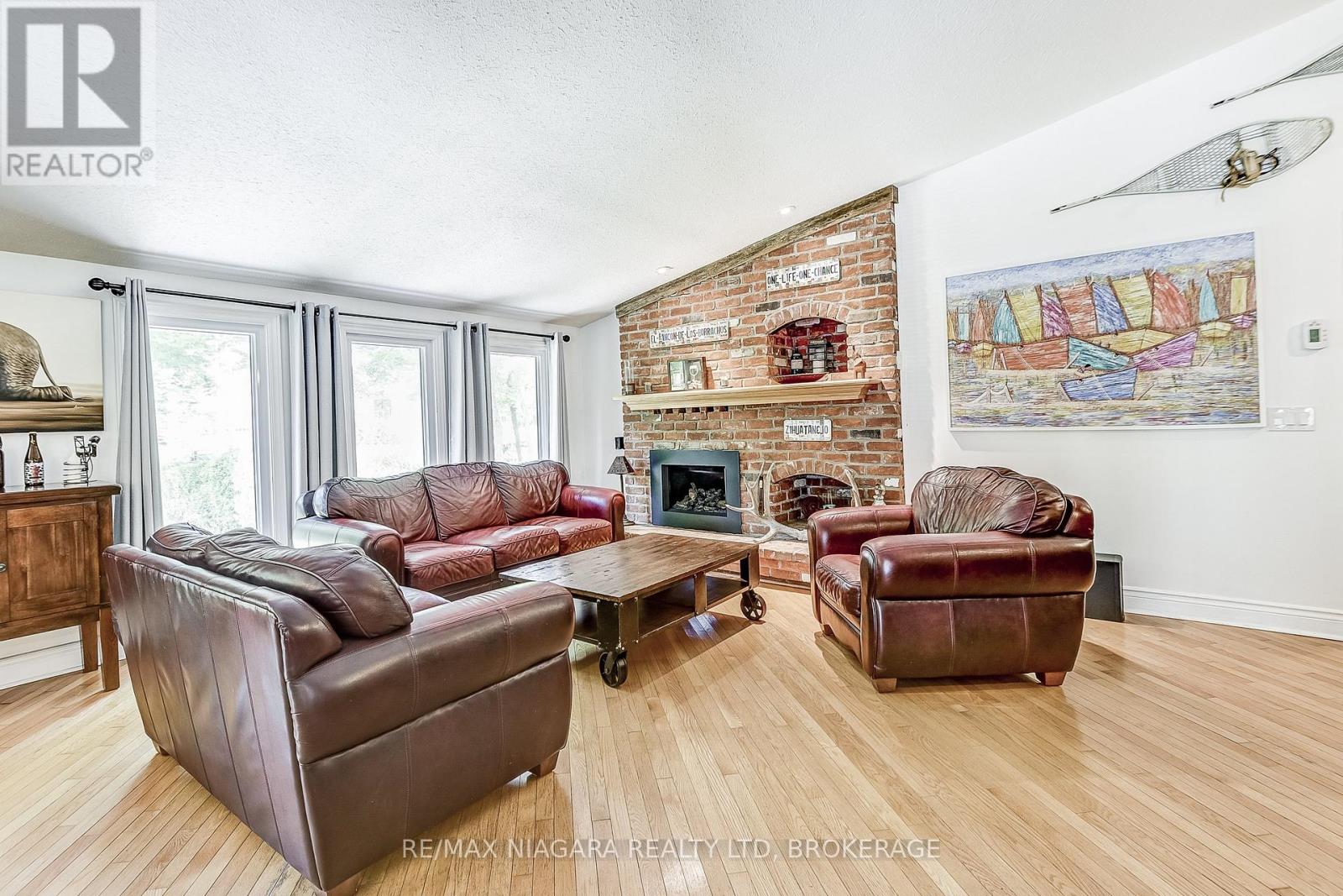 4905 Mapleview Crescent, Port Colborne, Ontario  L0S 1R0 - Photo 13 - X12974130