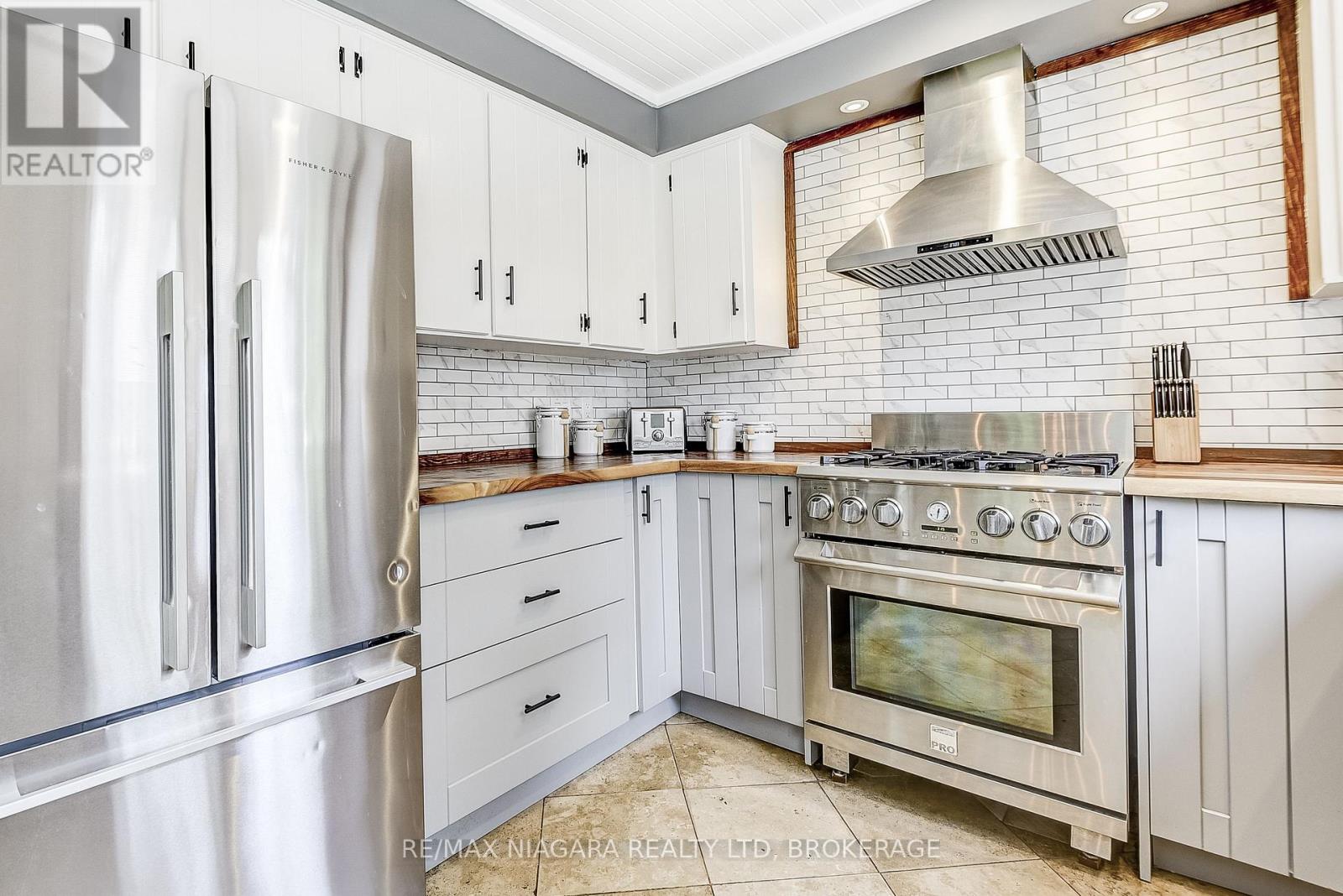 4905 Mapleview Crescent, Port Colborne, Ontario  L0S 1R0 - Photo 19 - X12974130