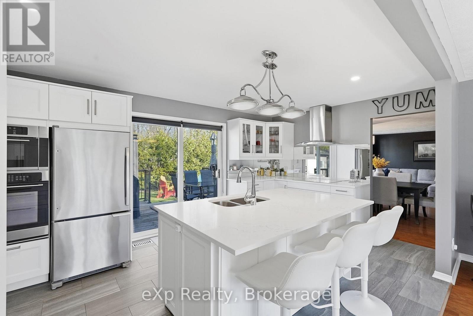 90 Mapleport Crescent, South Bruce Peninsula, Ontario  N0H 2G0 - Photo 19 - X12974064