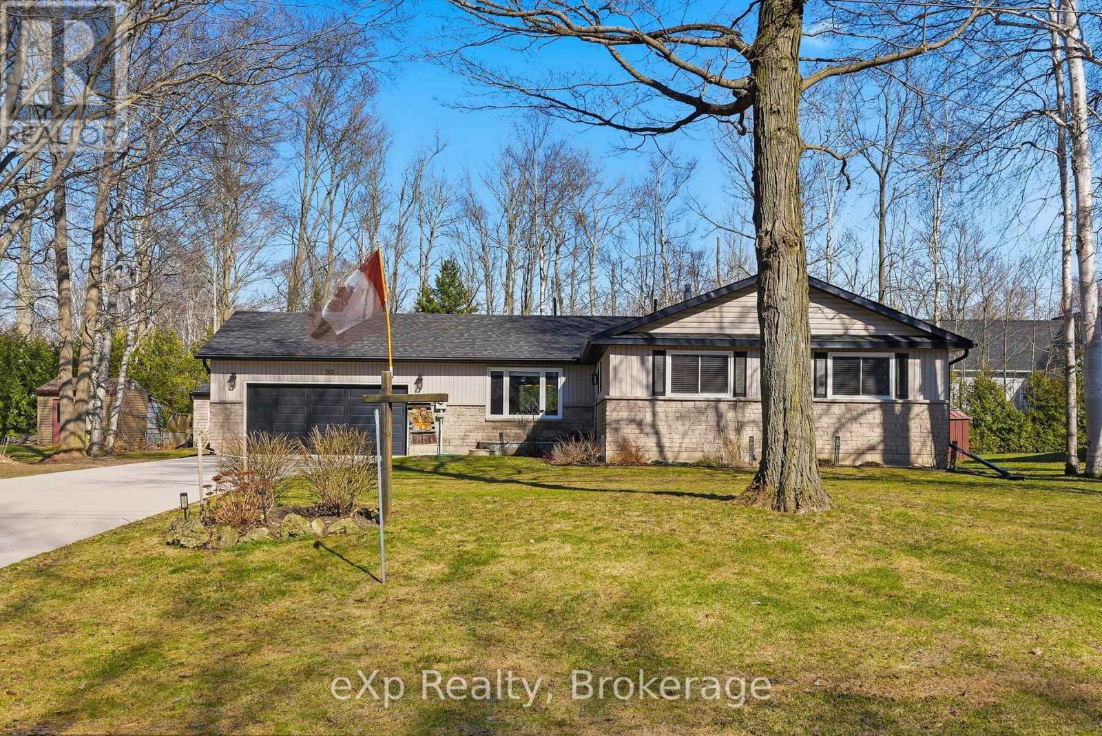 90 Mapleport Crescent, South Bruce Peninsula, Ontario  N0H 2G0 - Photo 2 - X12974064