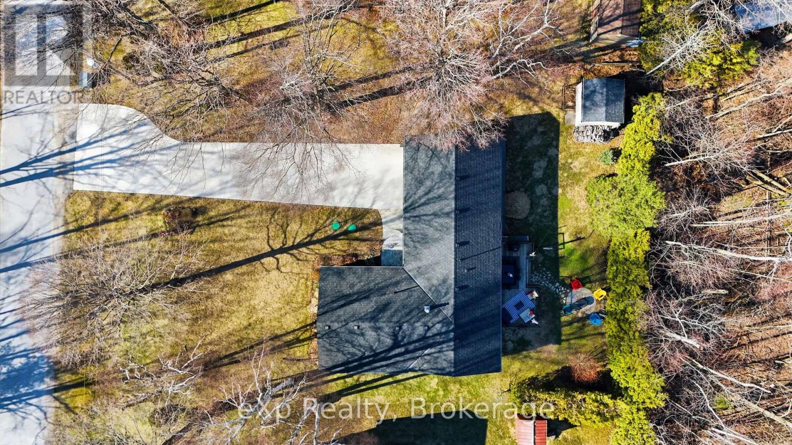 90 Mapleport Crescent, South Bruce Peninsula, Ontario  N0H 2G0 - Photo 3 - X12974064