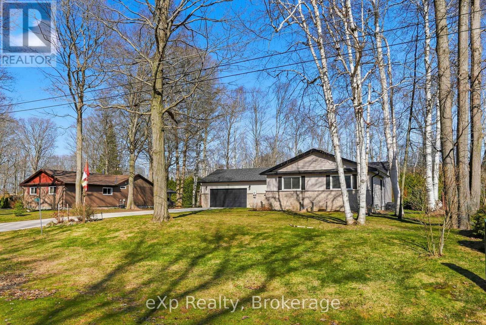 90 Mapleport Crescent, South Bruce Peninsula, Ontario  N0H 2G0 - Photo 35 - X12974064