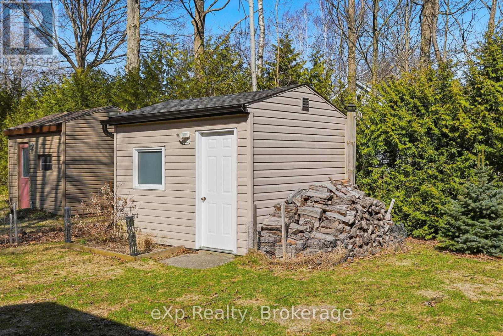 90 Mapleport Crescent, South Bruce Peninsula, Ontario  N0H 2G0 - Photo 36 - X12974064