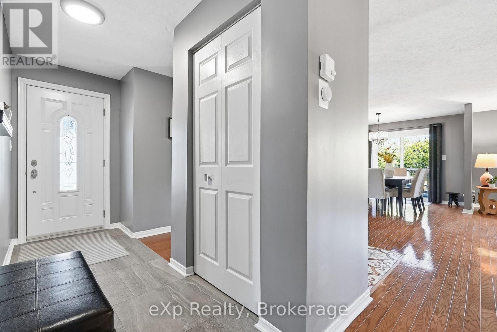 90 Mapleport Crescent, South Bruce Peninsula, Ontario  N0H 2G0 - Photo 8 - X12974064