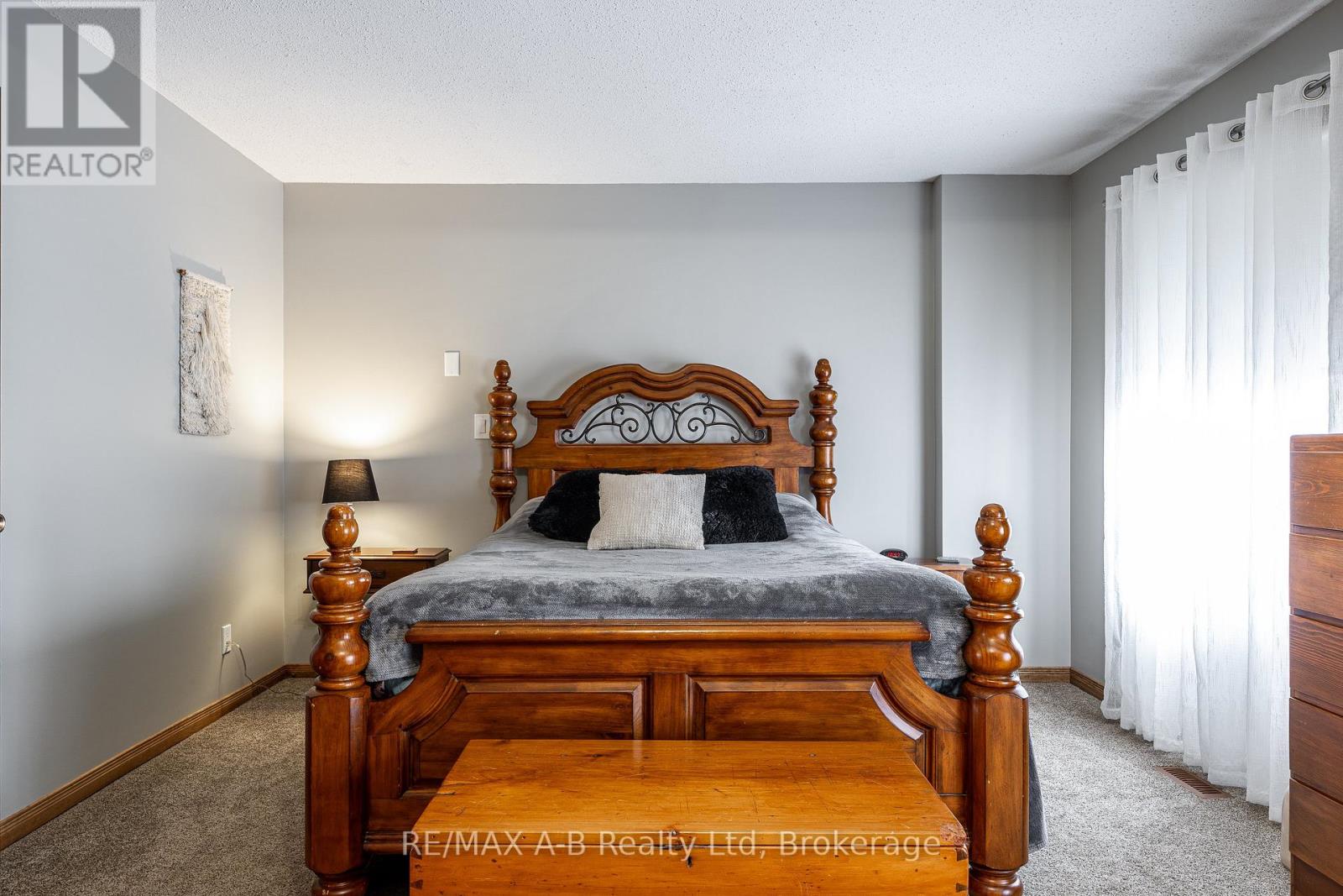 35 Sparling Crescent, St. Marys, Ontario  N4X 0A6 - Photo 24 - X12974138